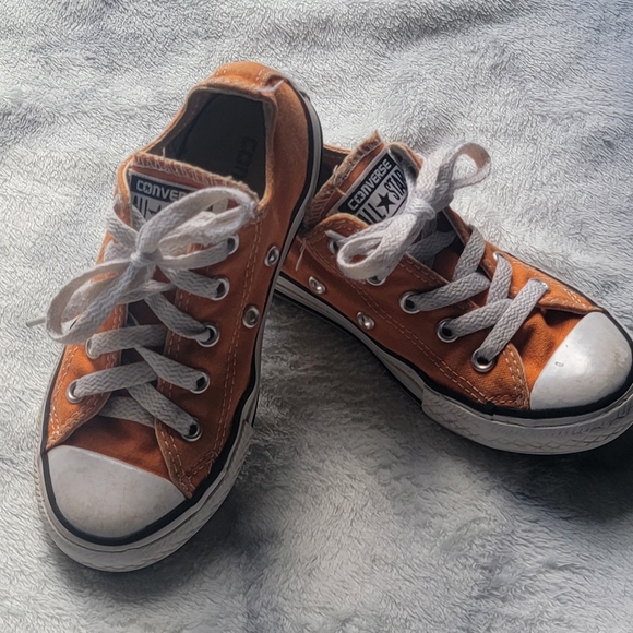 CONVERSE~ Youth CHUCK TAYLOR All Star Orange kids shoes - Picture 5 of 5